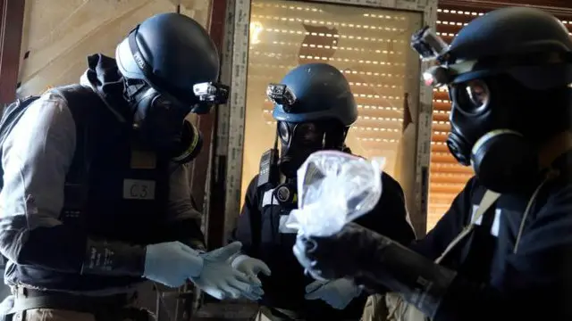 مسٹرڈ گیس جلد کو جلاتی ہے اور شدید نظام تنفس کے مسائل پیدا کرتی ہے۔