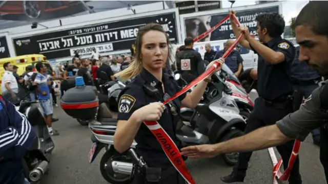 پلیس در تل‌آویو پس از حمله به شهروندان اسرائیل