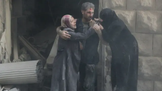 Civiles heridos en Siria.