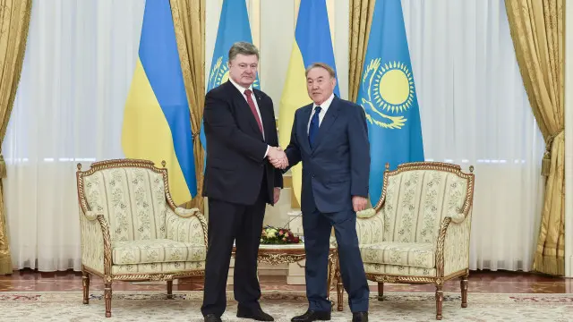 Президенти Порошенко і Назарбаєв