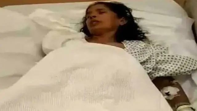 تفيد تقارير بأن اليد اليمنى للهندية كاستوري منيراثيتام قطعت على يد ربة عملها لدى محاولتها الفرار من المنزل الأسبوع الماضي.