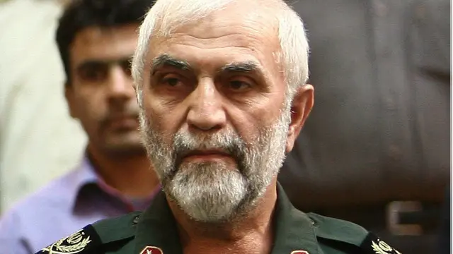 كان الاتحاد الأوروبي قد فرض عقوبات على همداني بسبب دوره في مواجهة احتجاجات على نتائج الانتخابات الرئاسية الإيرانية عام 2009.