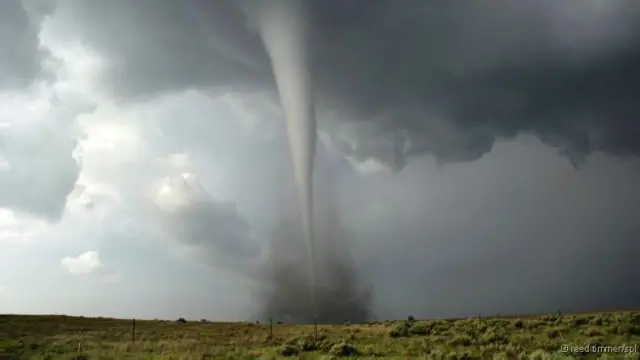 Um tornado no Condado de Ellis, no Estado de Oklahoma, em 2007