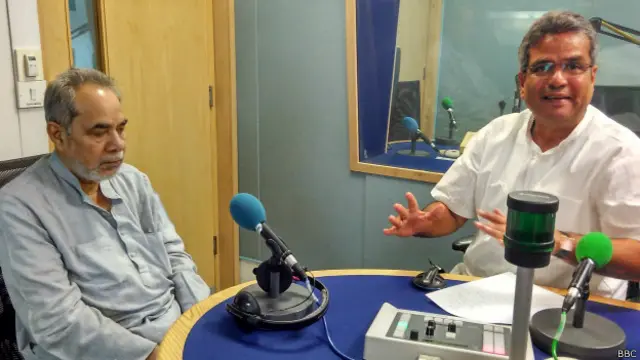 बीबीसी स्टूडियो में राम बहादुर राय और रेहान फ़ज़ल.