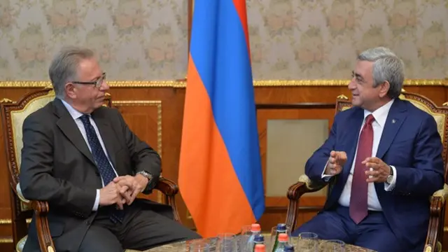 Venesiya Komissiyasının sədri Gianni Buquicchio konstitusiya islahatını demokratiyanın inkişafı istiqamətində irəliləyiş adlandırıb