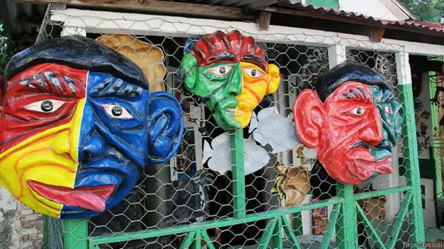 Гаитянские маски