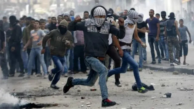 حماس کے رہنما اسماعیل ہنیا نے حالیہ صورت حال کو ایک نئے انتفادہ سے تعبیر کیا ہے