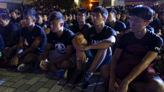 香港大学学生参与集会，抗议校委会否决陈文敏任命。