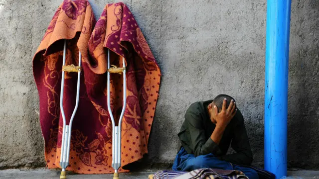 جنگ، فقر، مهاجرت و نبود امکانات لازم برای زندگی دلایل بروز بیماری روانی ذکر شده‌ است 