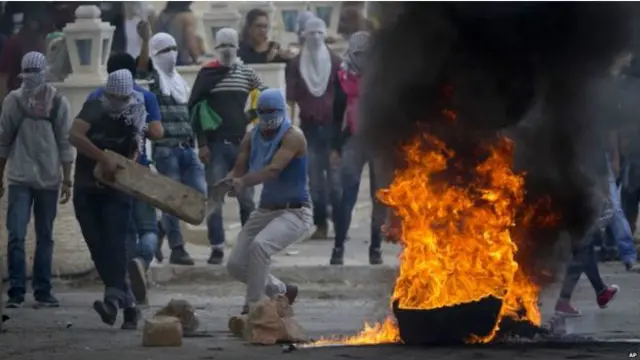 یروشلم میں مقدس مقام تک رسائی حاصل کرنے کے لیے کیشدگی بڑھی ہے