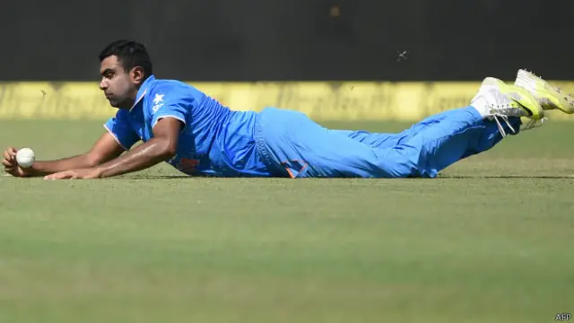 आर अश्विन