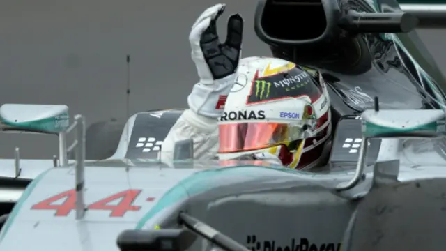 Льюис Хэмилтон