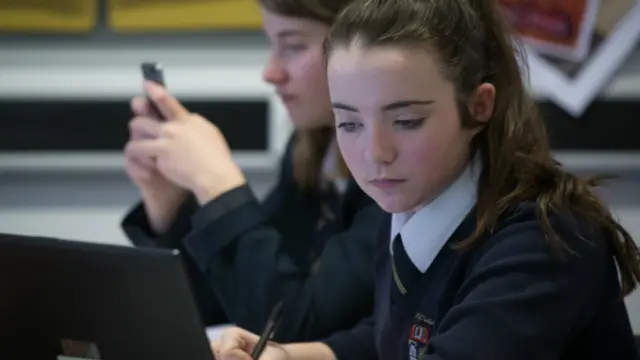 Компьютер в учебных целях не вреден, а полезен