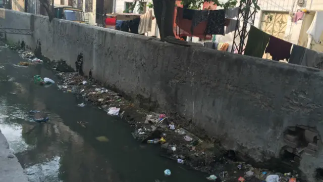 این اے 122 کے حلقے کے غریب مکینوں کی زندگی میں کچھ نہیں بدلا