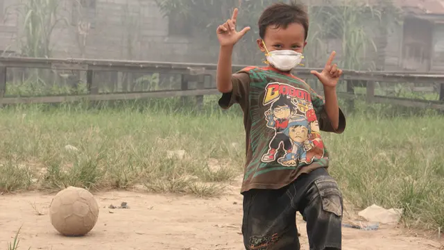 anak anak tumbang desa