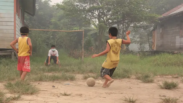 anak anak tumbang desa