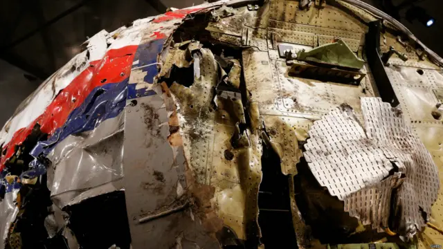 Обломки MH17
