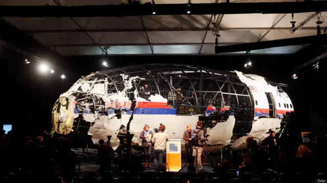 Обломки MH17