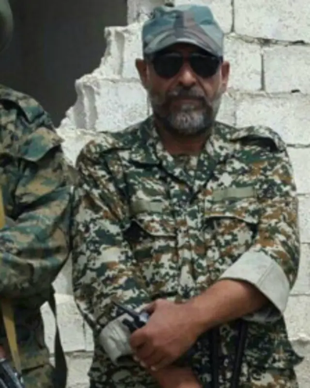 فرشاد حسونی زاده پیشتر فرمانده تیپ صابرین بوده است