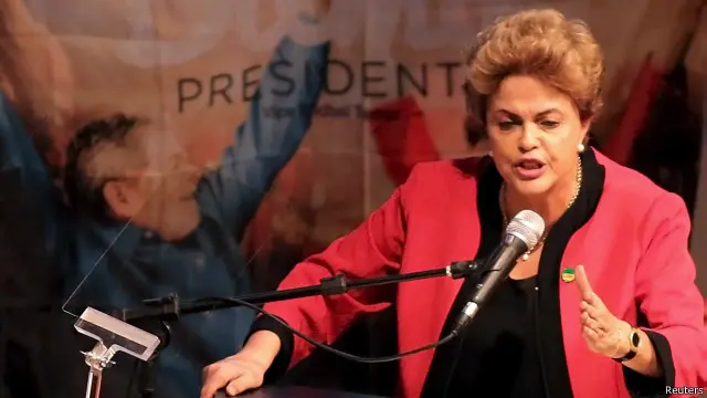 وتواجه روسيف في ولايتها الرئاسية الثانية ازمة سياسية حادة وهي مهددة باطلاق اجراءات اقالة ضدها