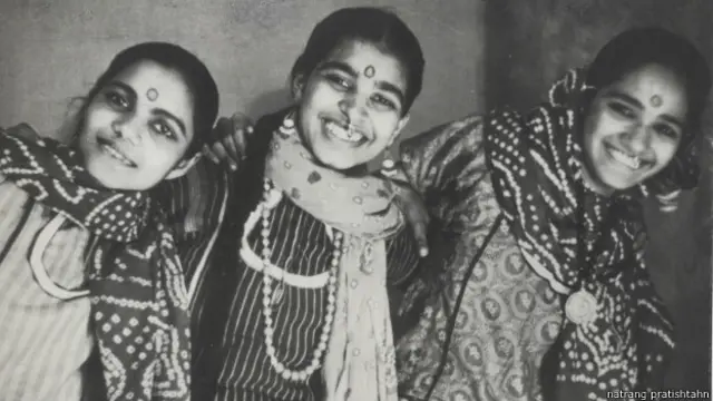 इप्टा में महिलाएं