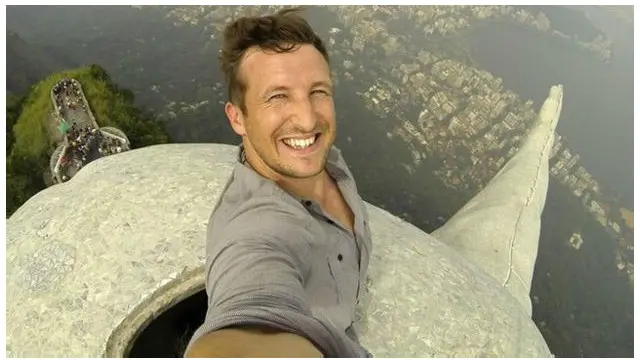 جون 2014 میں اِن کی برازیل کے شہرریو ڈی جنئیرو کے مشہور نجات دہندہ مسیح کے مجسمے کے اوپر بنائی گئی سیلفی بہت مشہور ہوئی تھی۔