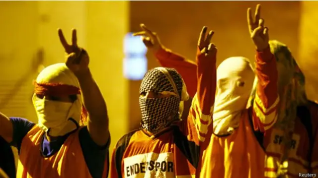 د ترکیې حکومت د کارګر ګوند له لوري یو اړخیز اوربند بابیزه ګڼلی، او دا یې د راتلونکو ټاکنو لپاره د هغوی د نفوذ ډېرولو یوه وسیله ګڼلې ده.