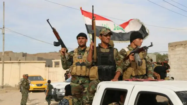 رواں ماہ تک رمادی پر دوبارہ قبضہ حاصل کرنے کی کارروائیاں انتہائی سست روی کا شکار تھیں