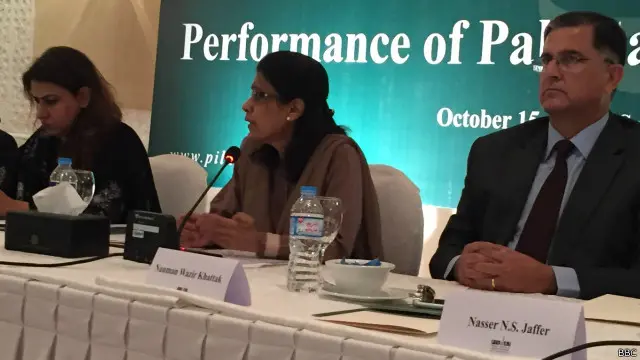 رپورٹ نرگس سیٹھی کی لکھی ہوئی ہے جو 1994 سے 2001 تک وزارتِ دفاع میں جائنٹ سیکریٹری اور 2012 میں سیکریٹری دفاع تعینات ہوئیں