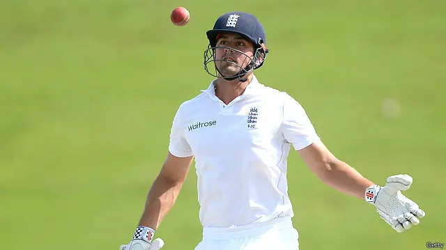 کک نے اپنی اننگز کے دوران کیلنڈر سال میں ایک ہزار رنز بھی مکمل کر لیے ہیں