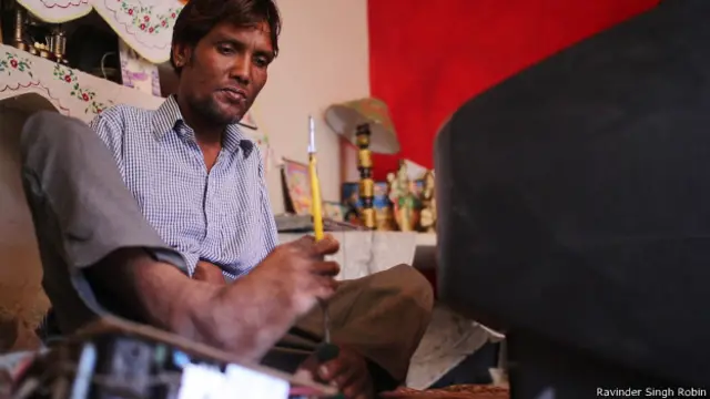 जसवंत, विकलांग मैकेनिक