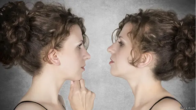 Сестры-близнецы