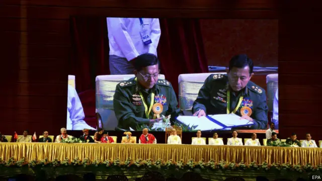 八个少数民族武装与政府签署停火协议