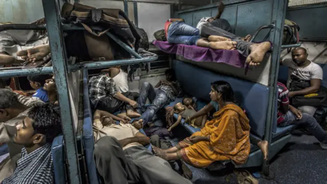 "General Compartment", Sujan Sarkar