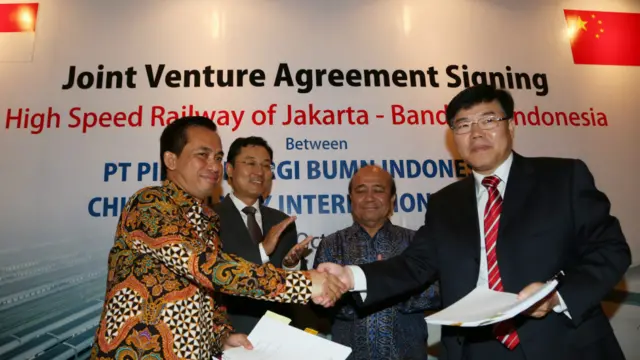 中国印尼签署合约，中国取得印尼高铁的项目。