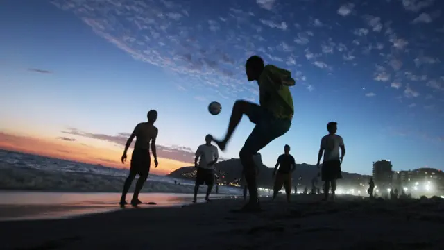 El fútbol es el deporte más popular del mundo.