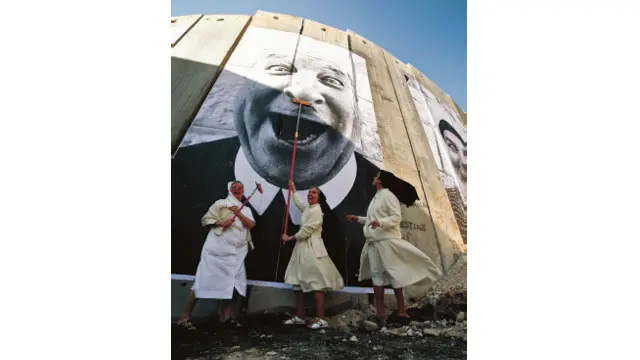 Pornoni oshqozonga yutadi