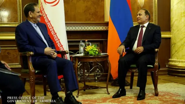 Hovik Abrahamyan İshaq Cahagiri ilə görüşdən sonra deyib ki, Ermənistan İranla Avrasiya Birliyi arasında vasitəçilik edə bilər