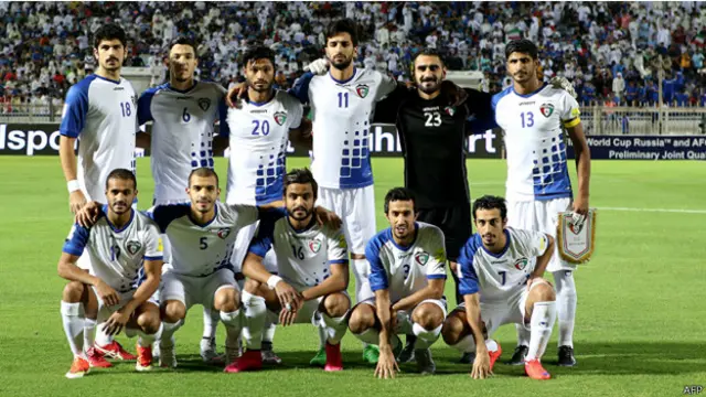 المنتخب الكويتي قبيل مباراته مع نظيره اللبناني الاسبوع الماضي
