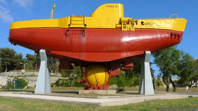 Мини-подлодка FNRS