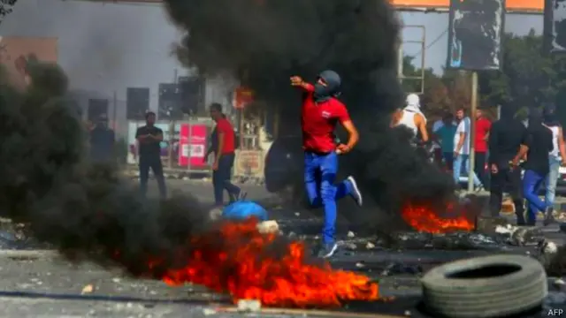 اسرائیل اور فلسطین کے درمیان حالیہ دنوں میں ایک بار پھر کشیدگی میں اضافہ ہوا ہے اور پرتشدد واقعات میں اب تک 34 فلسطینی اور سات اسرائیلی مارے جا چکے ہیں