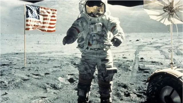 Astronauta en la Luna