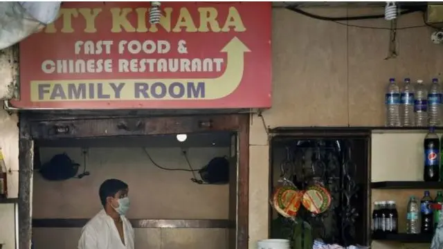 گذشتہ برس ممبئی میں ایک ریستوران میں آگ لگنے سے آٹھ افراد ہلاک ہو گئے تھے