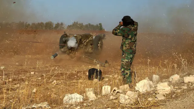 روسيا تقول إنها تستهدف تنظيم "الدولة الإسلامية" في سوريا، والغرب يقول إنها تستهدف المعارضة المعتدلة