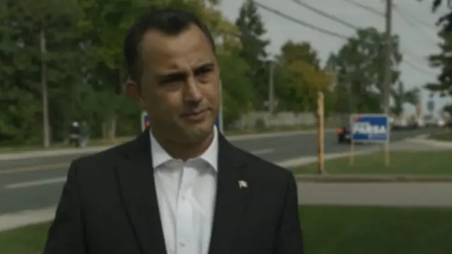 مایکل پارسا از حزب حاکم محافظهکار در حوزه انتخابی ریچمود هیل نامزد شده است