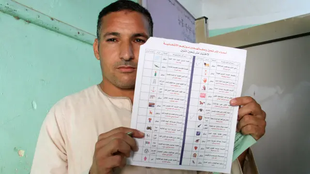 يتنافس المرشحون على 226 مقعدا في المرحلة الأولى.