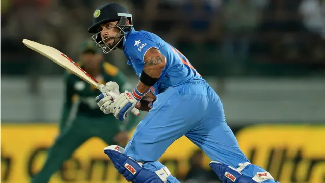 بھارت کی طرف سے سب سے اچھا سکور وراٹ کوہلی نے بنایا، وہ 77 رنز بنانے کے بعد مورکل کی گیند پر ملر کے ہاتھوں کیچ آؤٹ ہوئے