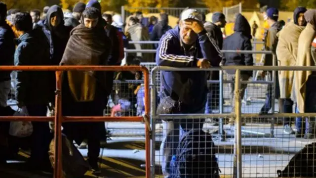 قالت ألمانيا إنها تتوقع 800 ألف من طالبي اللجوء هذا العام