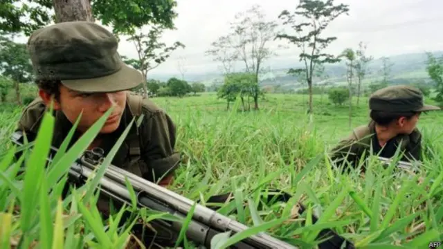 Jumlah pasukan pemberontak FARC diperkirakan sekitar 8,000 orang.