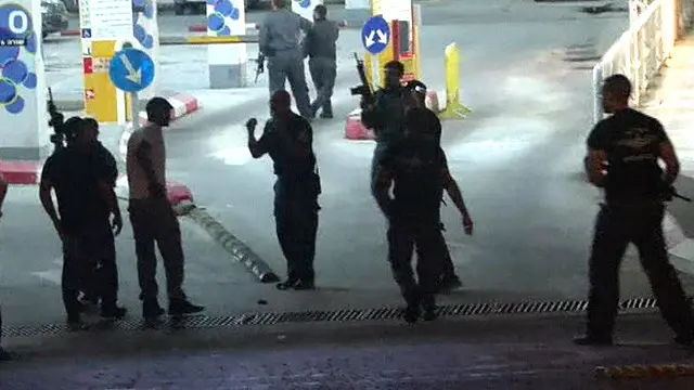 ہ رواں ماہ تشدد کے سلسلہ وار واقعات میں آٹھ اسرائیلی اور حملہ آوروں سمیت 40 سے زیادہ فلسطینی ہلاک اور درجنوں افراد زخمی ہو چکے ہیں